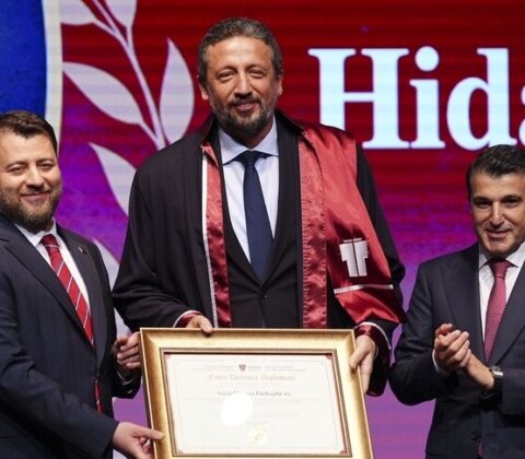 Fahri Doktora Verilmesinin Bilim ve Eğitimde Kanıtlanmış Nedenleri [2026] - Kapak Görseli